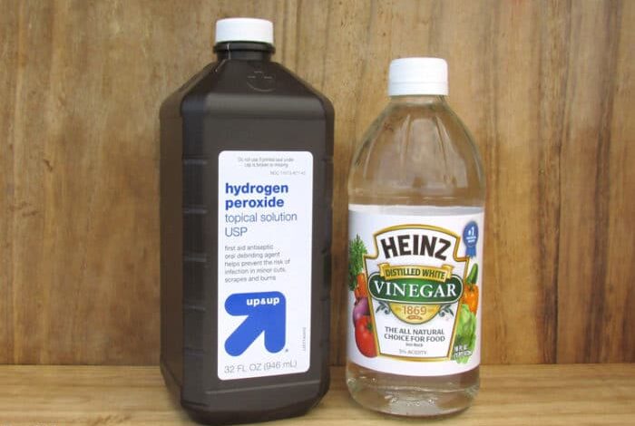 4 Surprising Cleaning Product Combinations To Avoid Entirely