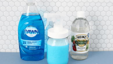 DIY Simple And Easy Tub Cleaner.