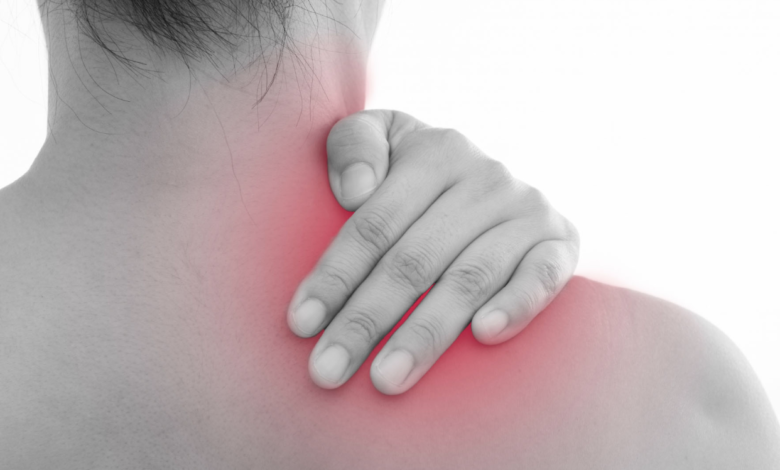 Here’s the proper way to stimulate your hand to relieve neck and shoulder pain