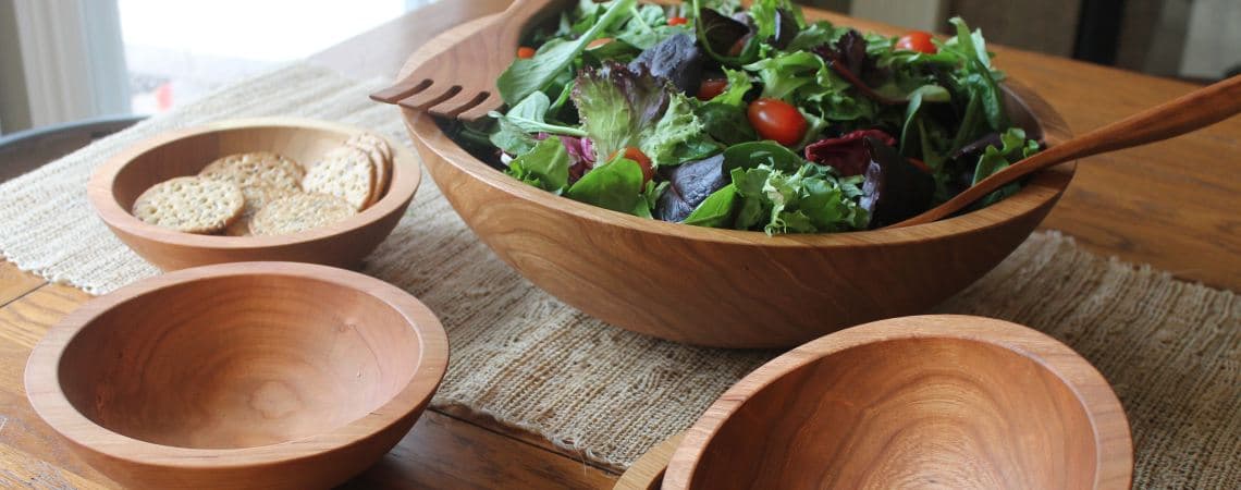 How To Clean A Wood Salad Bowl.