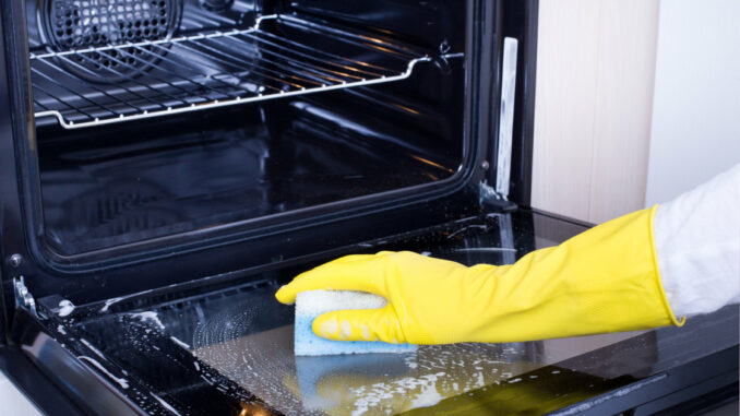 How To Effectively Clean Your Oven Without Using Chemicals