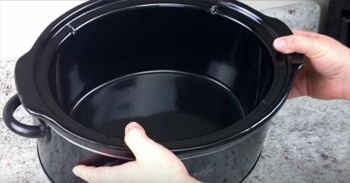 How to get your slow cooker to clean itself