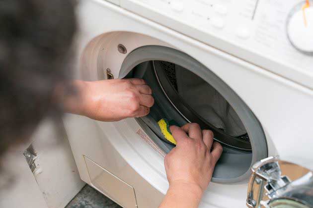 How To Remove Mold From The Washing Machine