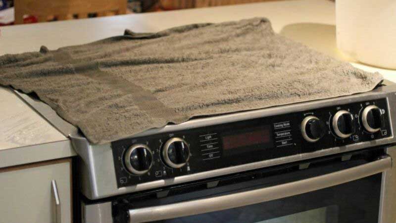 Tips For Cleaning A Glass-Top Electric Stove