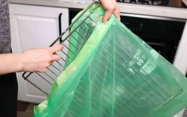 Revitalize Your Oven Rack with this Easy Cleaning Hack